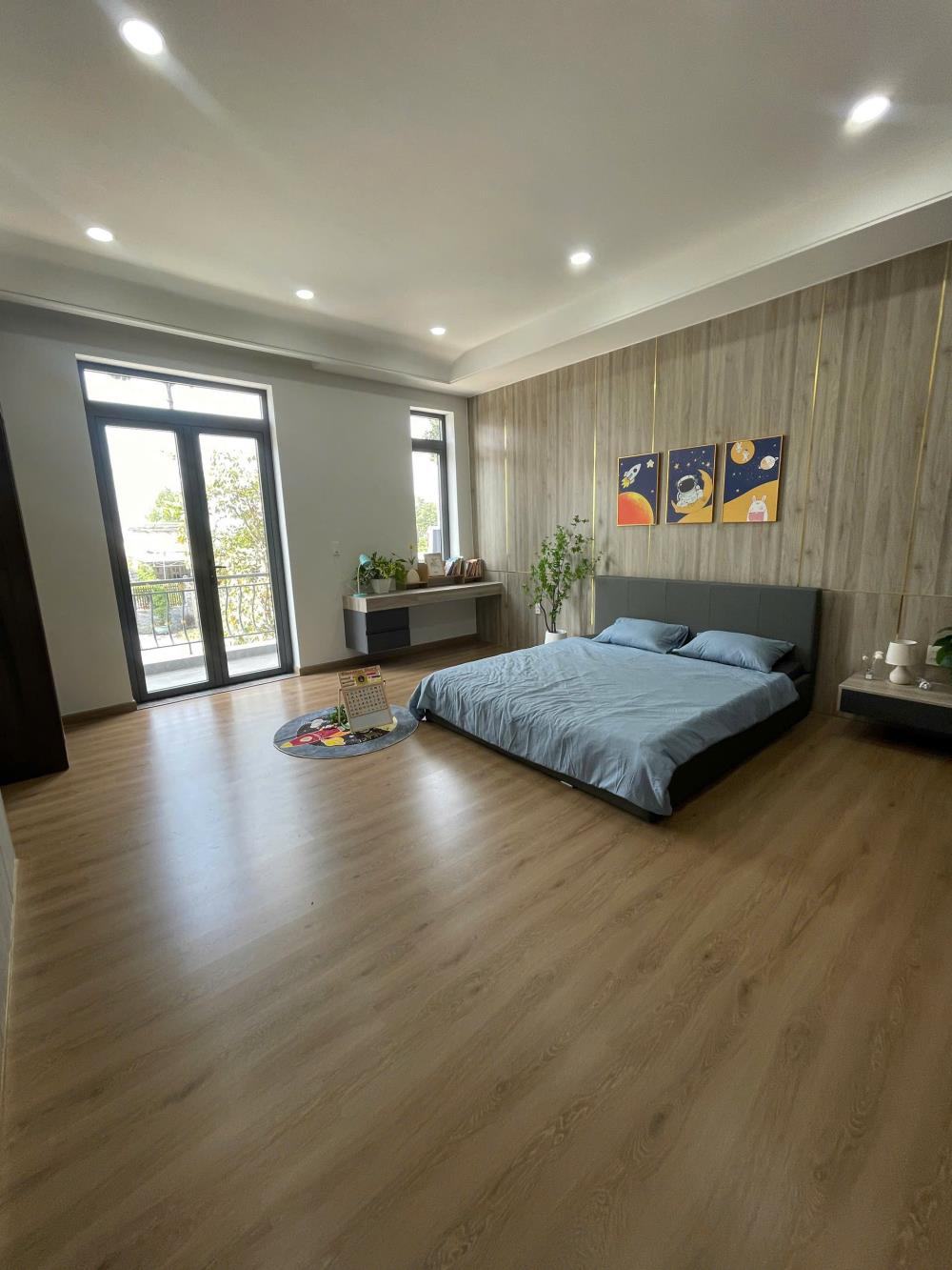 Chủ nhà đi nước ngoài định cư nên cần bán gấp nhà như hình