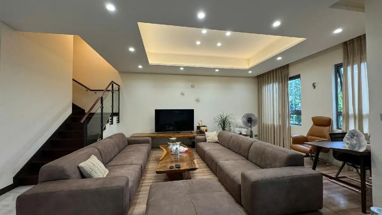 Bán nhà phố liền kề 133 m2 LA Home Lương Hòa, Bến Lức, Long An tiện nghi hiện đại