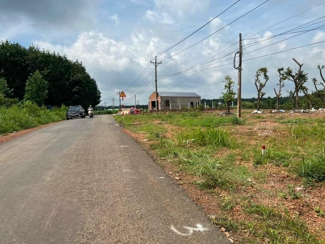 Bán gấp 2291m2 ngay thị xã, sát chợ, dân đông, sát kcn giá 280tr