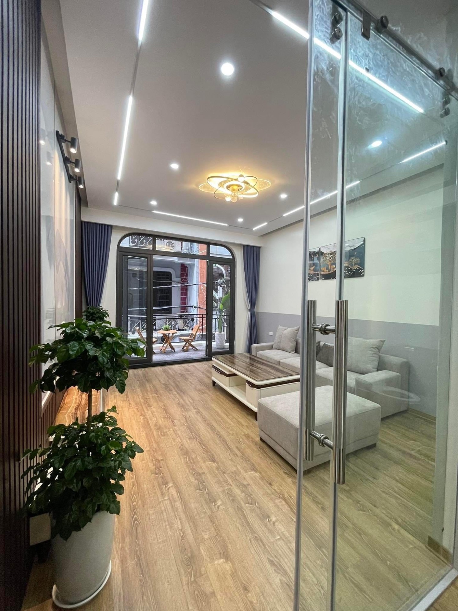 Bán nhà 2 tầng, Nguyễn Ngọc Lộc Quận 10, diện tích 44m2