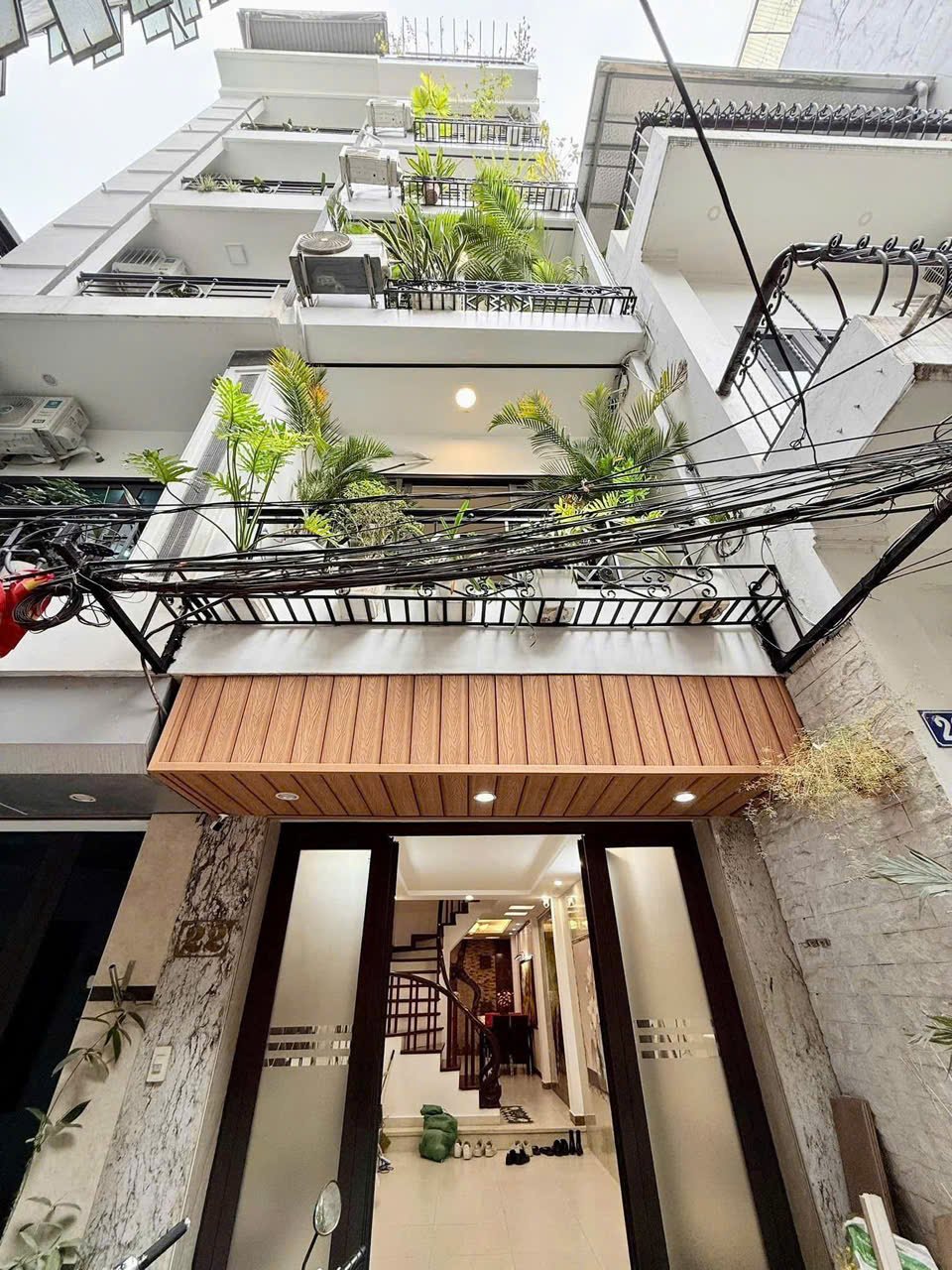 Bán nhà riêng 4 tầng 4,23 x 14,8m đường Số 10 Thủ Đức sổ hồng hỗ trợ vay 70%
