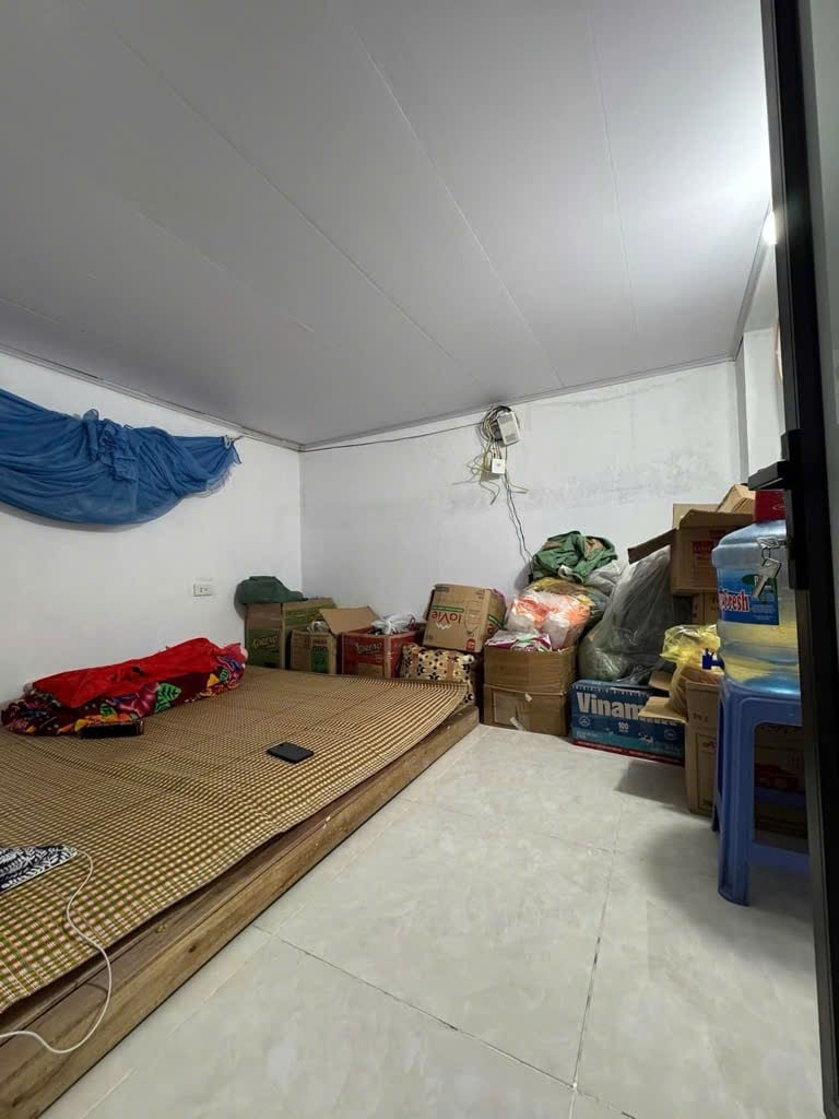 Thật khó tìm giữa thủ đô- 35m2 hà đông, 20m mặt phố ôtô tránh, giá chỉ 3.85 tỷ.