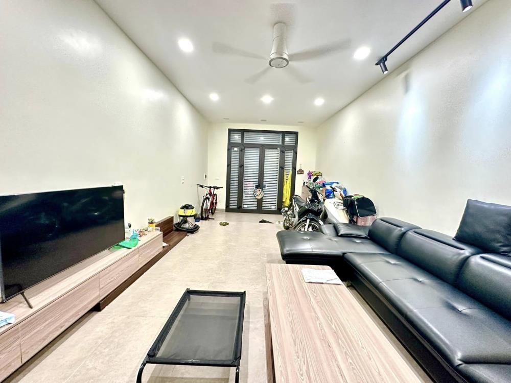 Nhà phố Hoàng Văn Thái - Tiện ích vượt trội, giá tốt