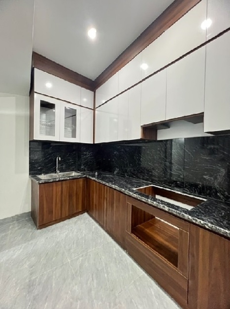 30m2 - nhà mới 5 tầng - nội thất - Ngọc Thuỵ