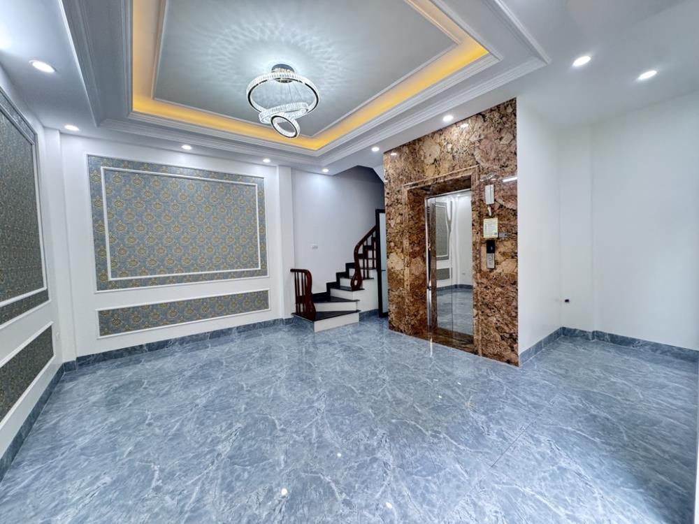 Siêu phẩm xây mới, 10m ra ôtô, dt 34m2, 6 tầng thang máy. cực hiếm