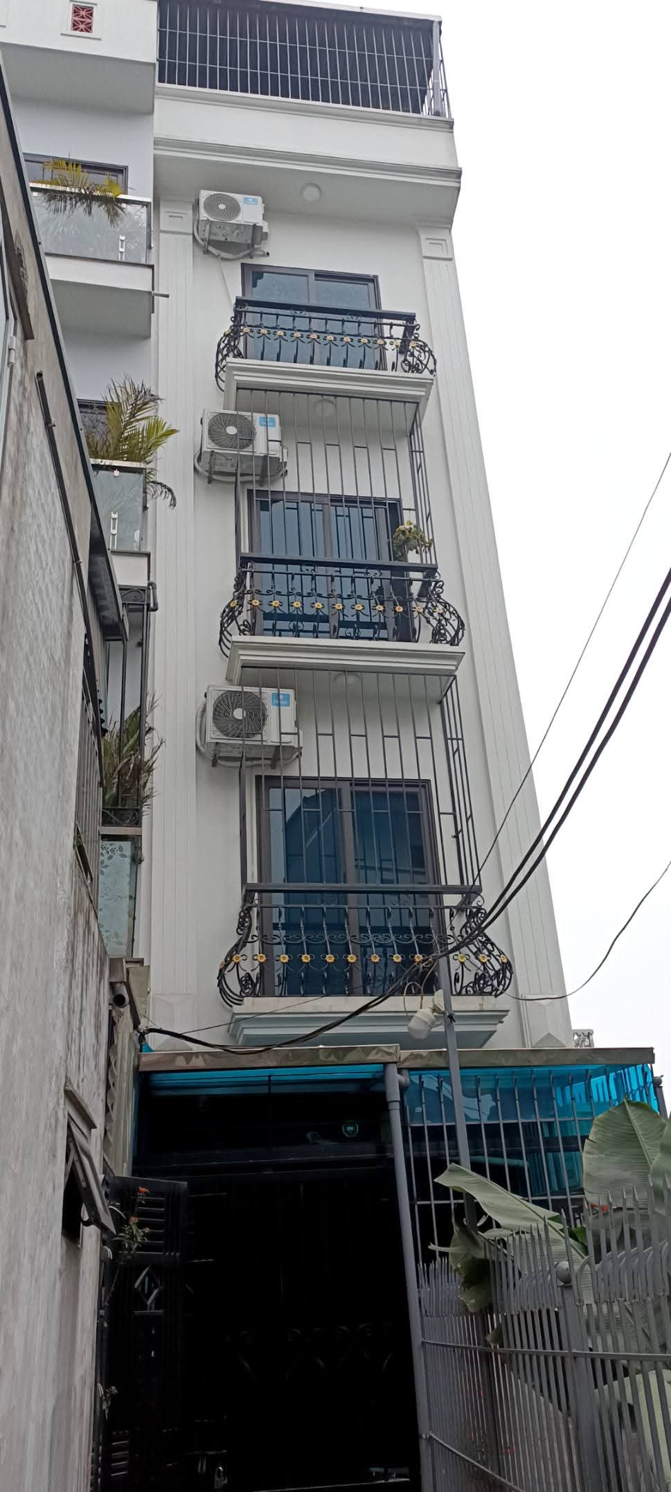 Nhà đẹp Kiến hưng - Hà Đông ôtô đỗ cửa chỉ 6,15 tỷ. nhà mới full nội thất