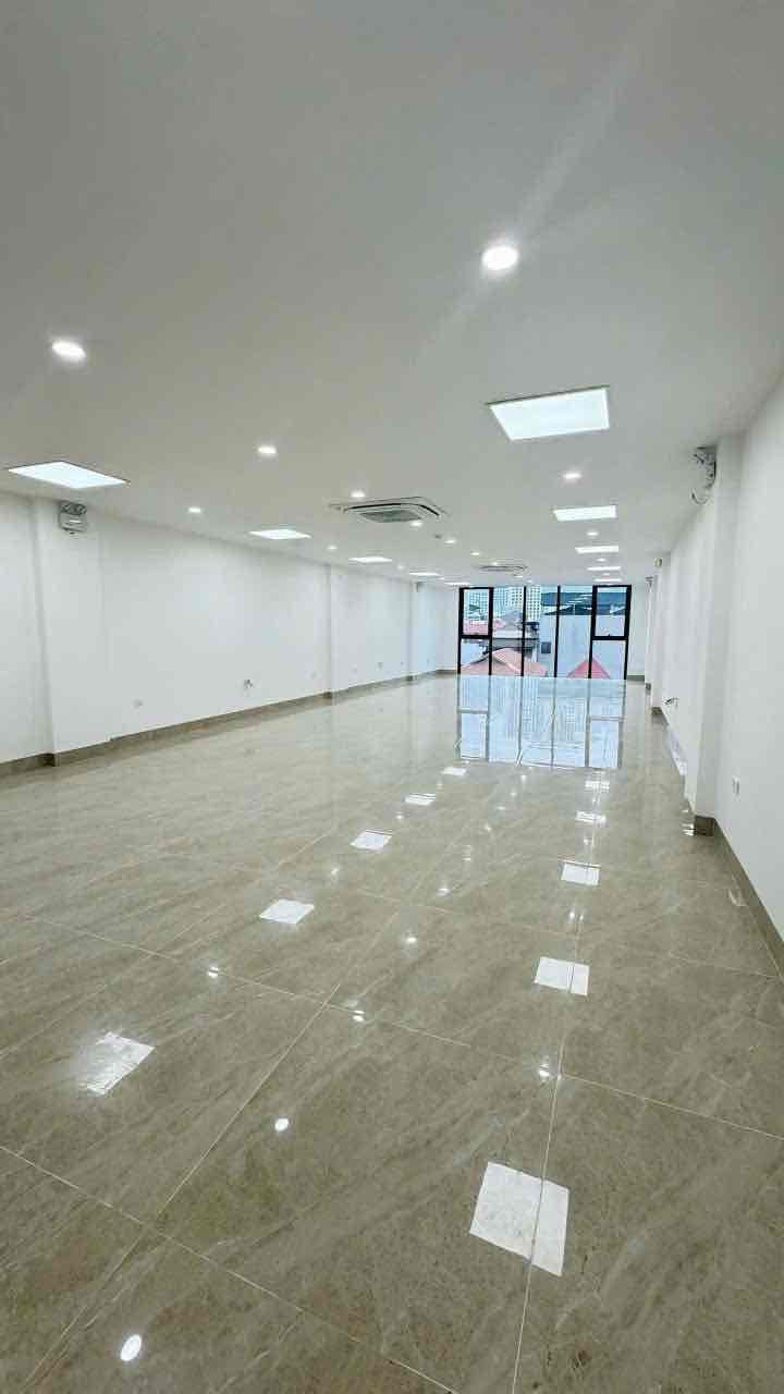 Cực hiếm + VIP - Bán gấp nhà mặt phố Trần Hưng Đạo, Hoàn Kiếm,  750m² x 3T, MT 21m