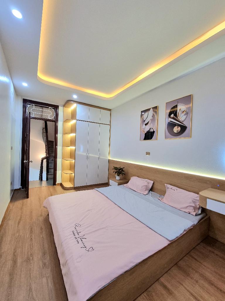 Bán nhà hàng xóm làng Việt Kiều Châu Âu 28m2  Mỗ Lao, giá 5.5 tỷ