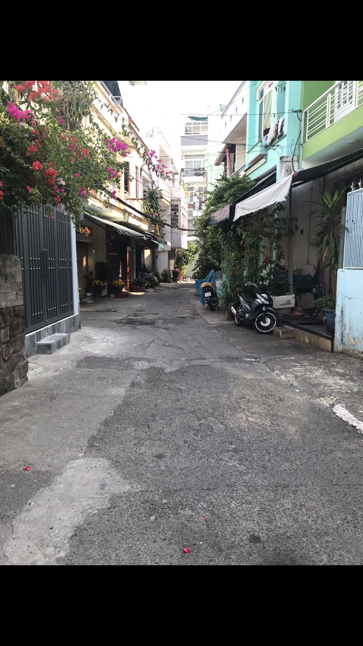 Bán Nhà Quận 6 - 3 Tầng Hẻm Xe Hơi - Ngay Trung Tâm 5.3 T