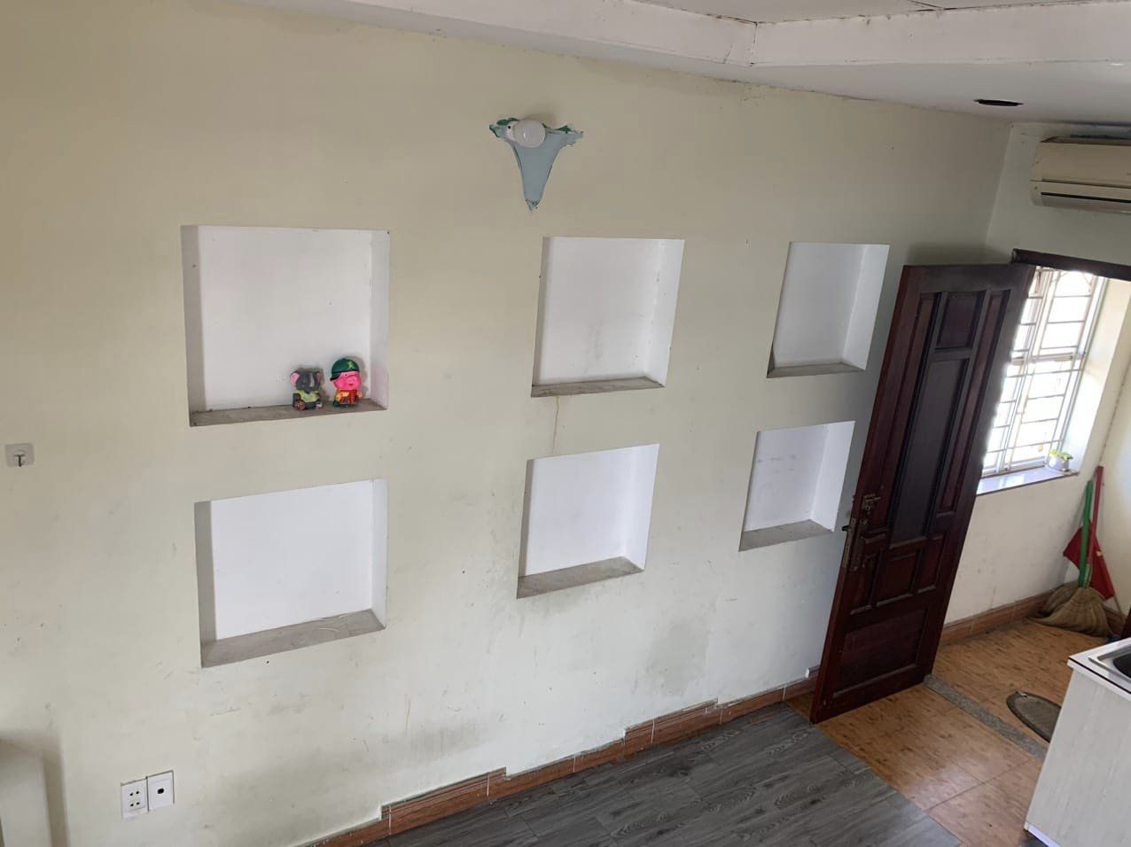 Phòng đủ nội thất, bên cạnh Công Viên Gia Định