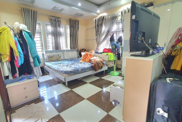 Bán nhà mặt phố Lý Quốc Sư, 90m2 x 4 tầng, mặt tiền 3.5m, vị trí trung tâm, giá chào bán 82 tỷ
