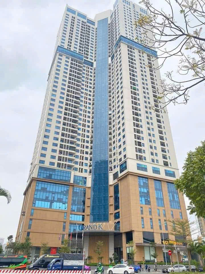 Bán căn hộ chung cư 102m2 Golden Park Tower Yên Hòa Cầu Giấy tiện ích đầy đủ