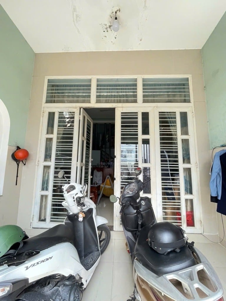 Bán nhà riêng 60m2 hẻm xe hơi Phường Tăng Nhơn Phú B Thủ Đức giá tốt