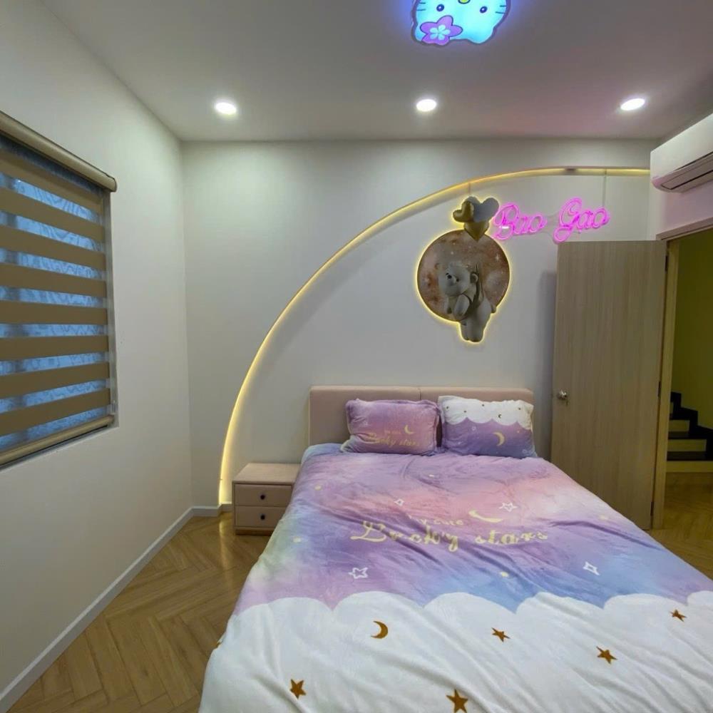 Bán 3 căn nhà riêng đẹp tại Đường Bồ Đề, Phường Bồ Đề, Long Biên, Hà Nội, 5,8 tỷ, phân lô 33m²