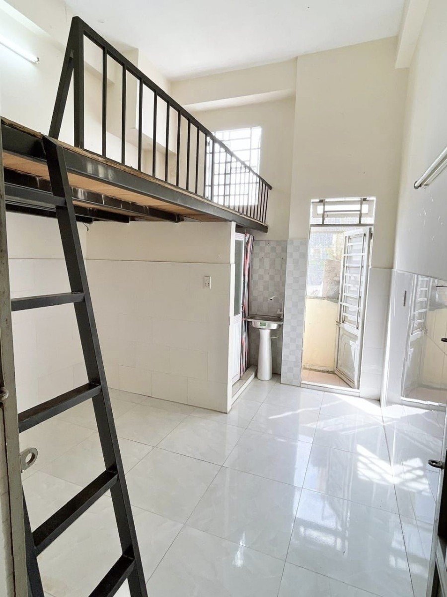 PHÒNG TRỌ GIÁ RẺ CÓ GÁC THANG MÁY, BÌNH THẠNH, ĐƯỢC Ở 4 NGƯỜI, BẾP, FULL NỘI THẤT