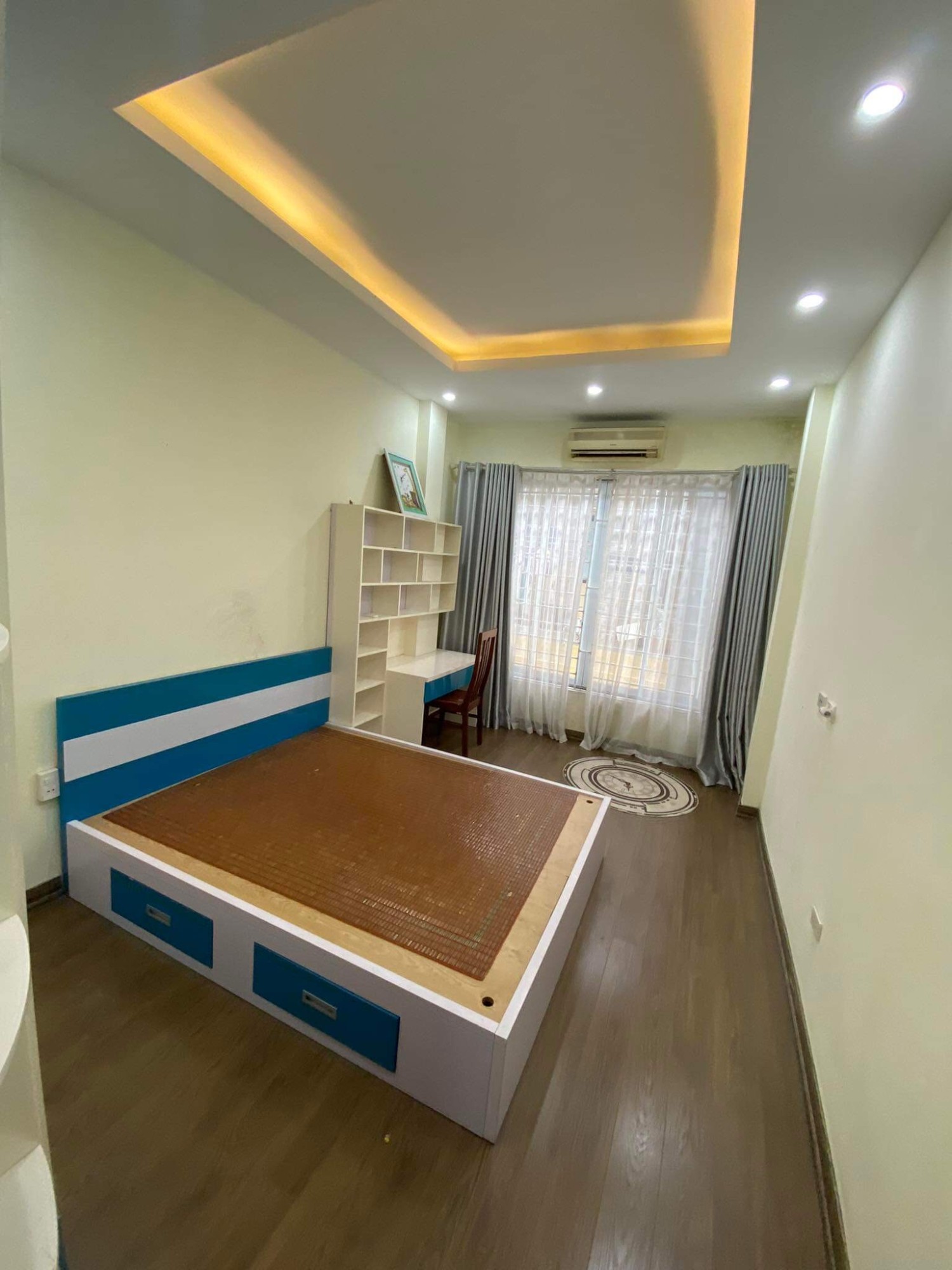 Cho thuê nhà riêng 30m² Ngõ Trại Cá, Hai Bà Trưng, Hà Nội đầy đủ nội thất