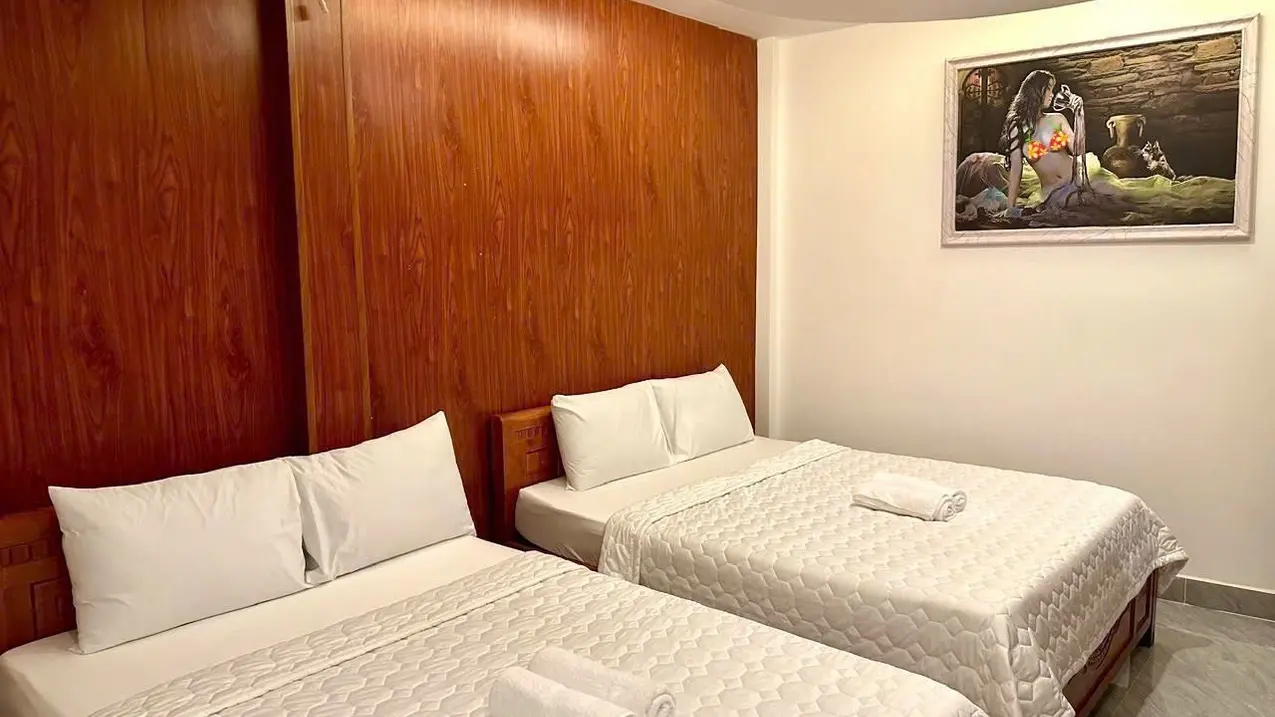 Nhà mặt tiền đường ngang 6m . sổ hồng riêng nở hậu - công nhận đủ 207m2
