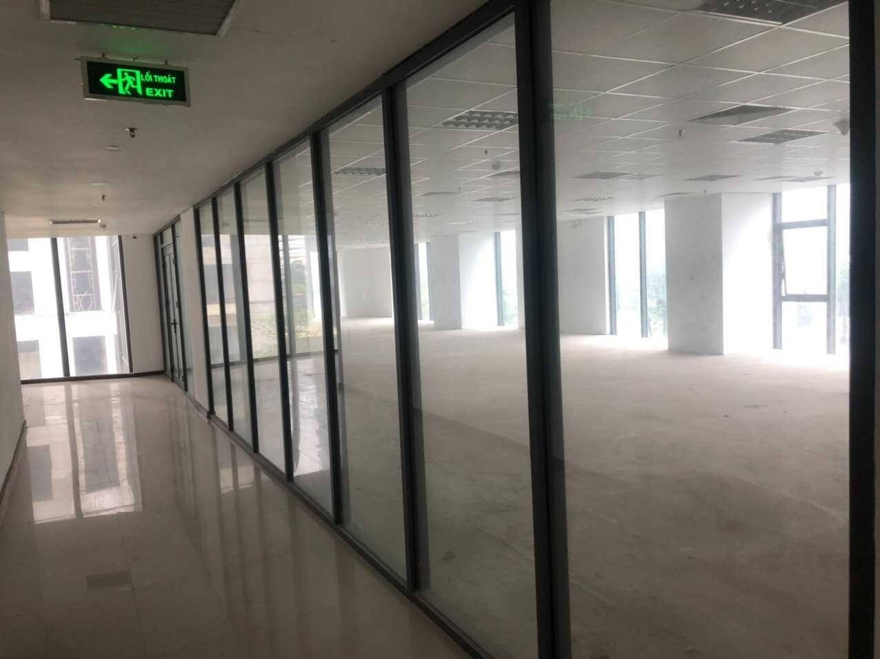 Cho thuê văn phòng 100m² - 2000m² phố Tràng Thi, quận Hoàn Kiếm, giá 150k/m²/tháng