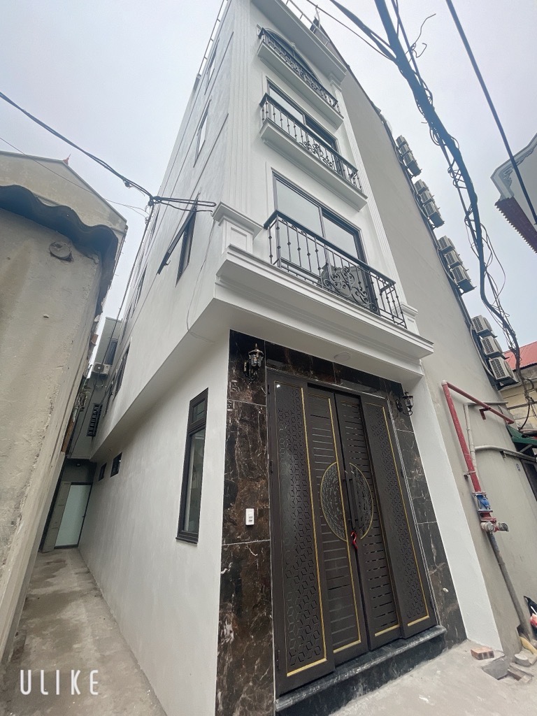 Bán đất tặng nhà 3 tầng, ô tô vào nhà, vỉa hè, kinh doanh cực đỉnh