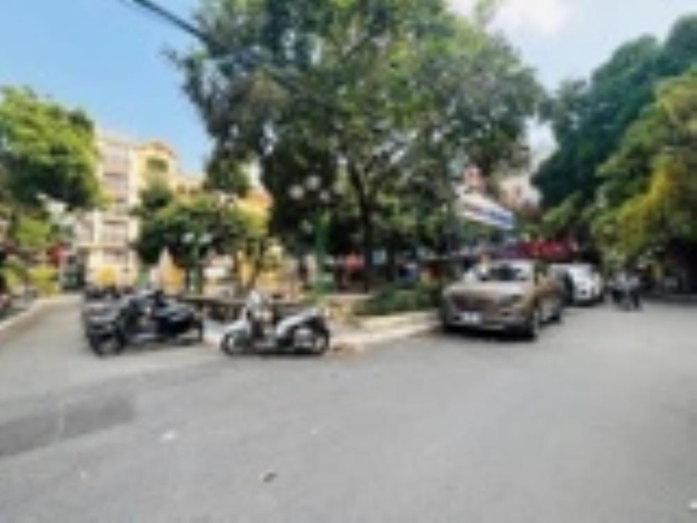 Bán nhà riêng Hoàng Quốc Việt Phường Nghĩa Tân Quận Cầu Giấy 31m2 mặt tiền 4m oto tránh