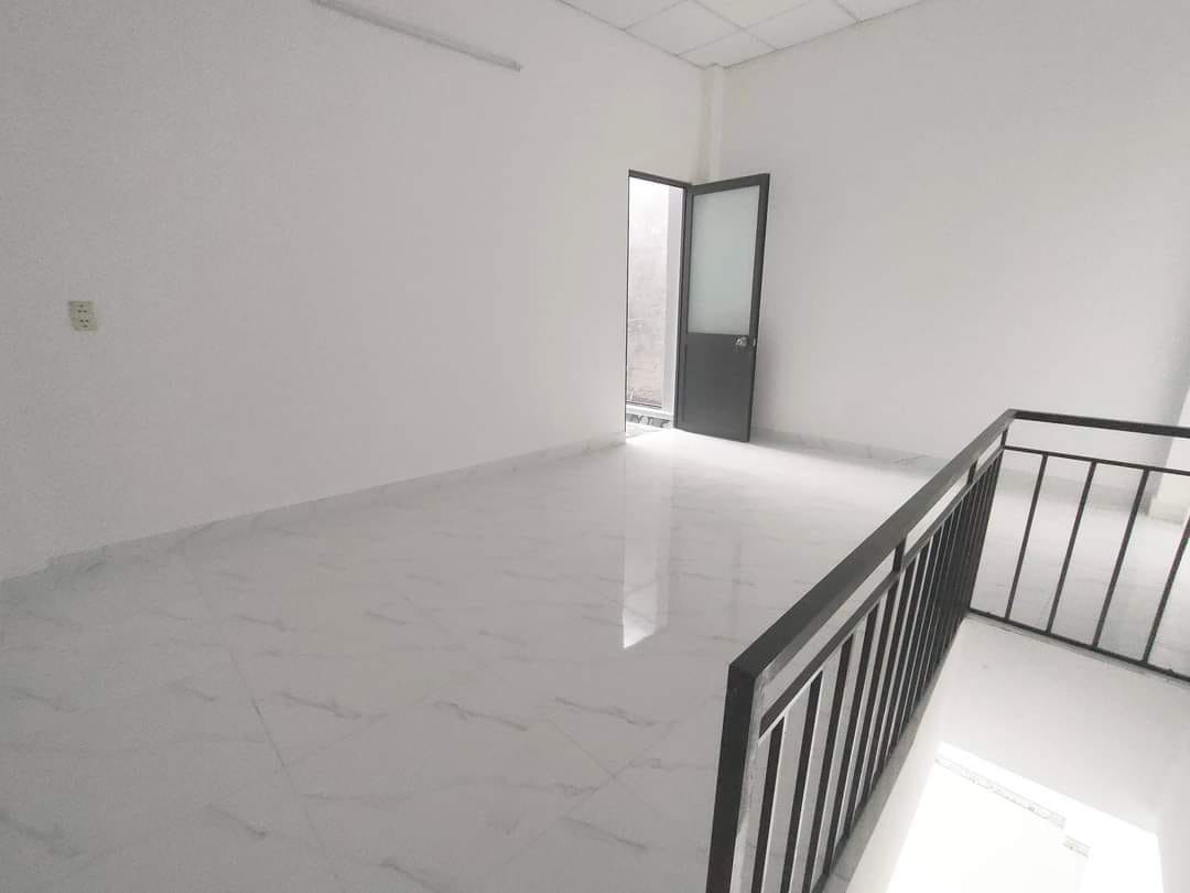 Cho thuê phòng trọ 10 m2 Đường Phạm Văn Chí, Quận 6 Hồ Chí Minh an toàn, yên tĩnh