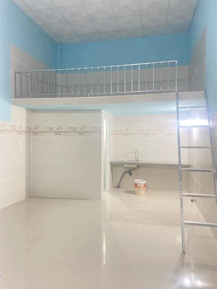 Nhà 1 trệt 2 lầu đẹp - Vị trí vàng Lê Đức Thọ, full nội thất, cho thuê lâu dài, giá 4,5 triệu