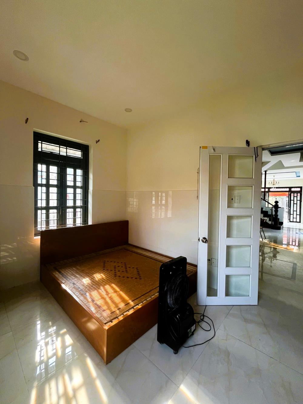 Cho thuê nhà riêng 4,5 tấm 64m2 Lũy Bán Bích, Tân Thới Hòa, Tân Phú Thang máy mới