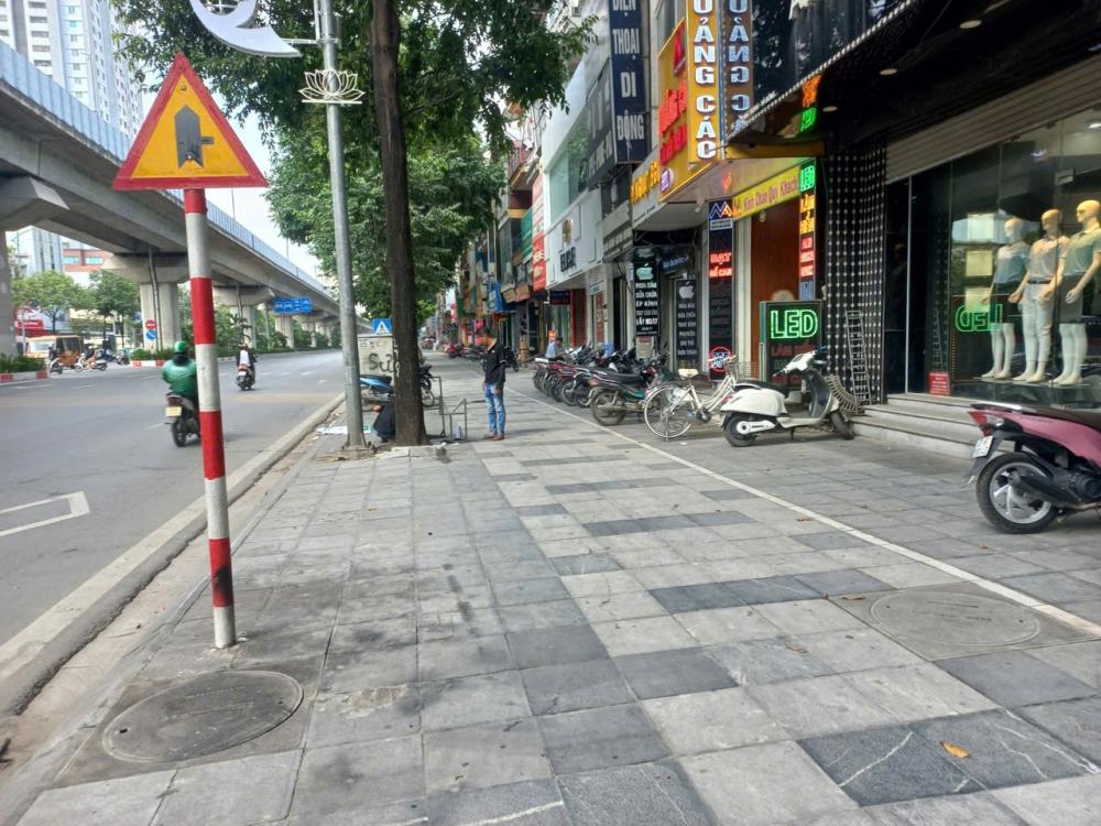 Bán nhà mặt phố quang trung hà đông dt105m*7 tầng*giá 31 tỷ. vỉa hè rộng kd đỉnh