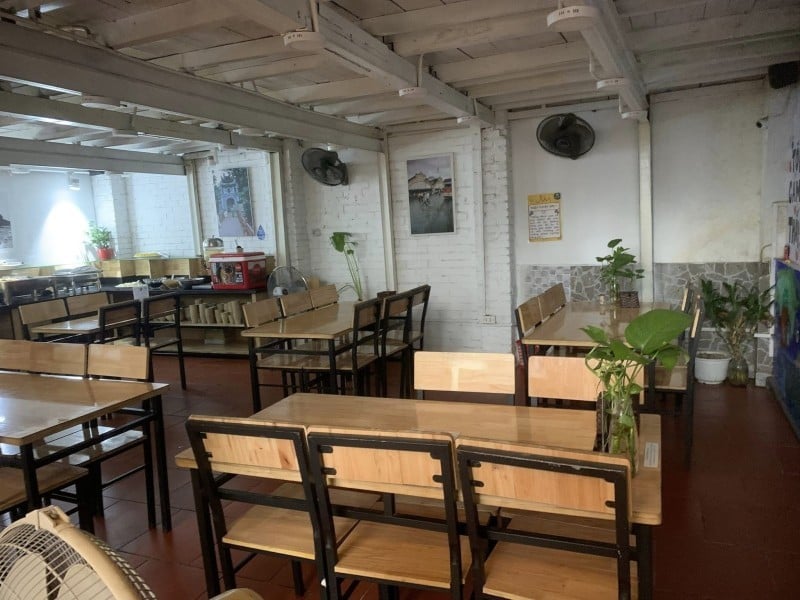 Cho thuê nhà mặt phố Xã Đàn, Đống Đa, Hà Nội 130m2 mặt tiền 6m kinh doanh sầm uất
