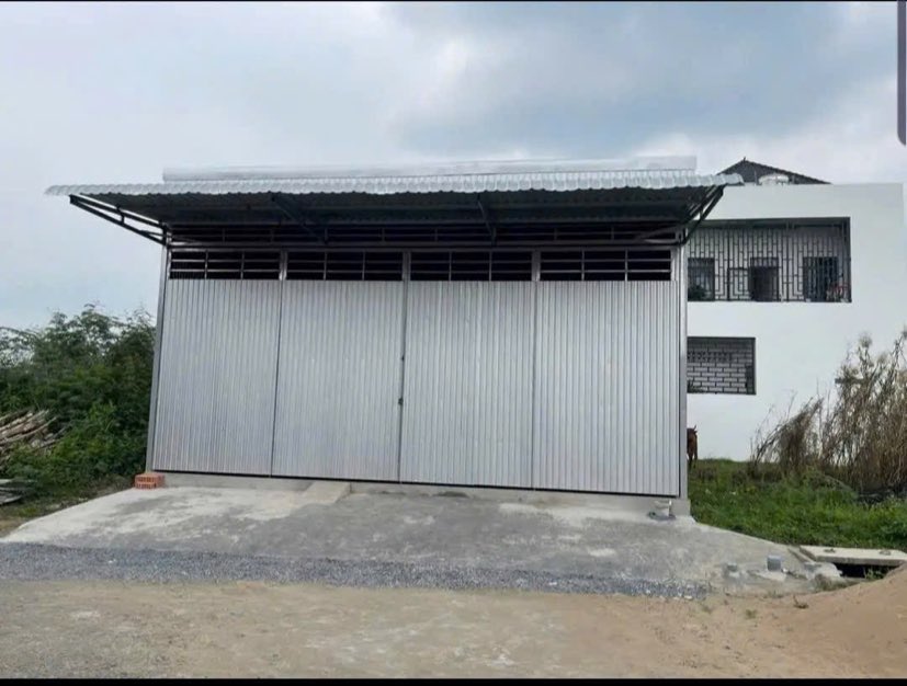 Cho thuê kho, nhà xưởng mặt tiền Lê Thị Riêng Quận 12 diện tích 1400 m2 xe container 24/24