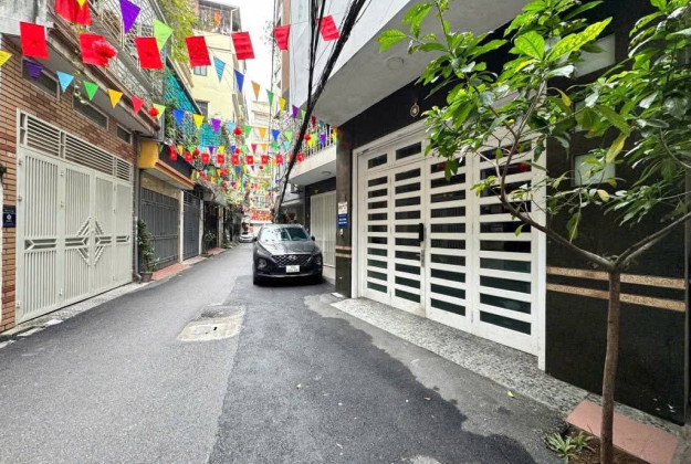 Bán nhà riêng 80m2 phố Nguyễn Viết Xuân, quận Thanh Xuân, ô tô vào tận nơi