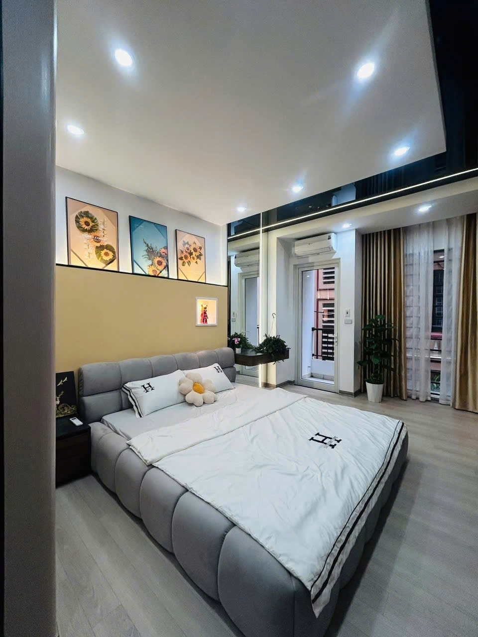 Bán nhà phố Hoàng Ngân, Thanh Xuân, DT 70m², 5 tầng, giá nhỉnh 16 tỷ, full nội thất