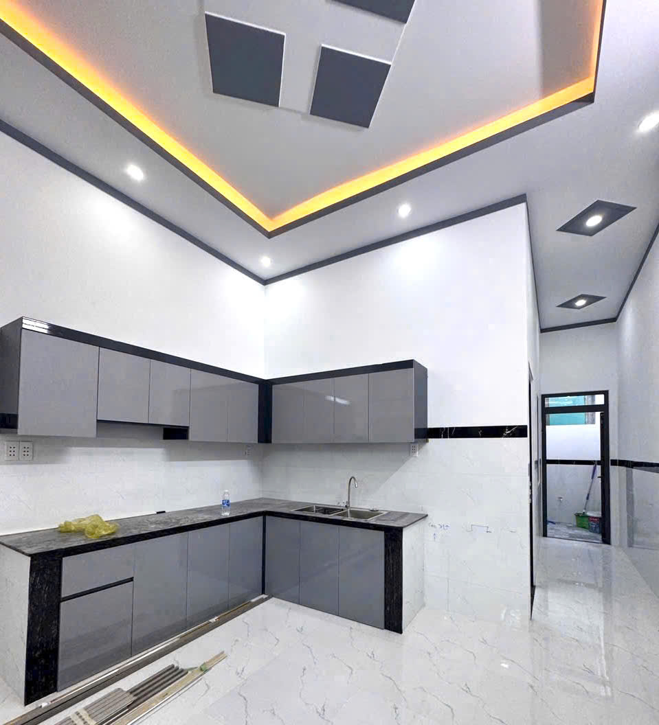 Bán nhà hẻm xe hơi, Bành Văn Trân, Khu Biệt Thự, giá chỉ 12.5 tỷ thương lượng