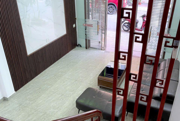 Bán nhà riêng 54m2 Quang Trung, TP Thái Bình, có gara ô tô