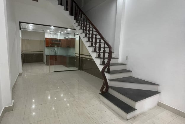 Bán nhà riêng 3 tầng diện tích 42m2 tại đường Phan Bá Vành, quận Quang Trung, Thái Bình