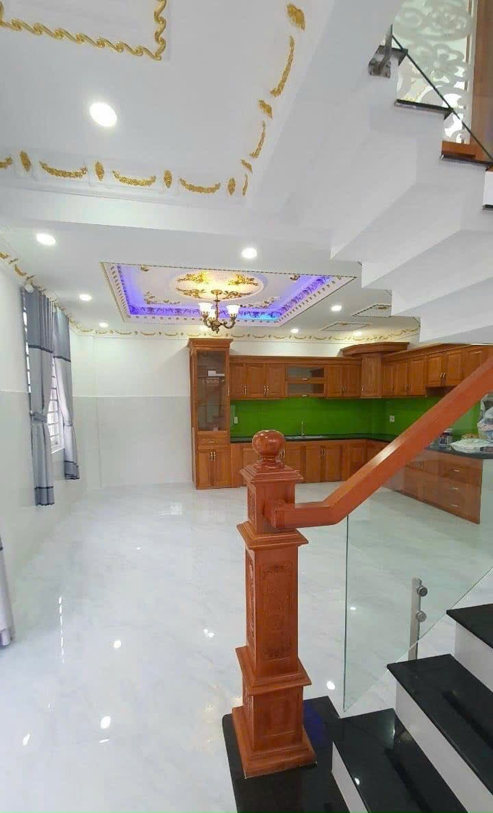 Bán nhà 5 tầng 90,3m2, căn góc 2 mặt tiền hẻm 6m tỉnh lộ 10, P. Bình Trị Đông