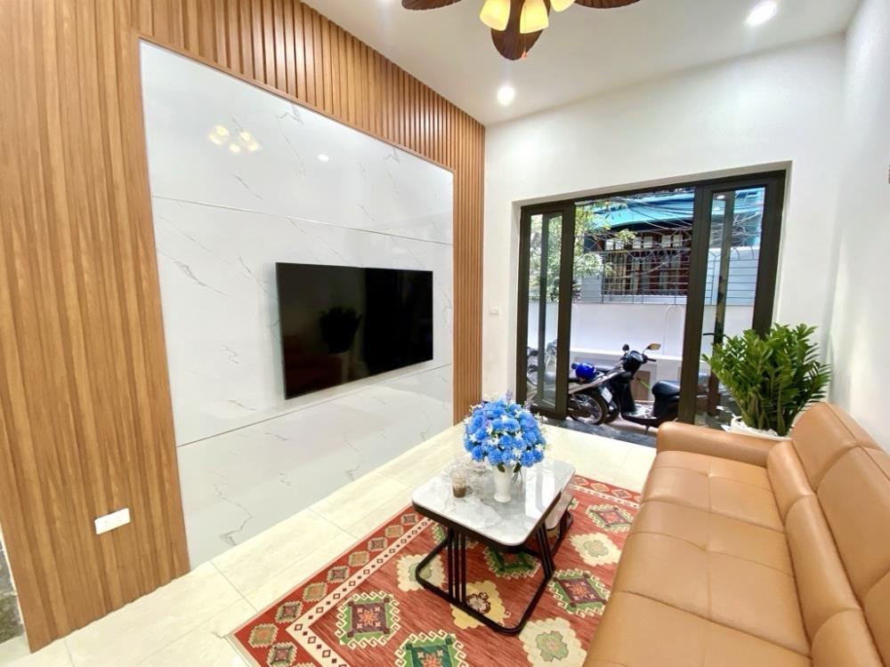 Bán nhà đường Số 8, Thủ Đức, diện tích 1000m2, thu nhập 150 triệu/tháng