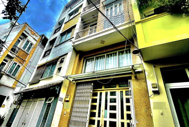 Bán nhà riêng 35m2 hẻm xe hơi Nguyễn Tri Phương Quận 10 tiện nghi cực đẹp