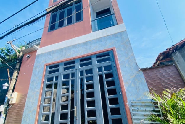 Bán nhà riêng 36 m2 tại Nguyễn Văn Quá, Quận 12, hẻm xe tải vào được