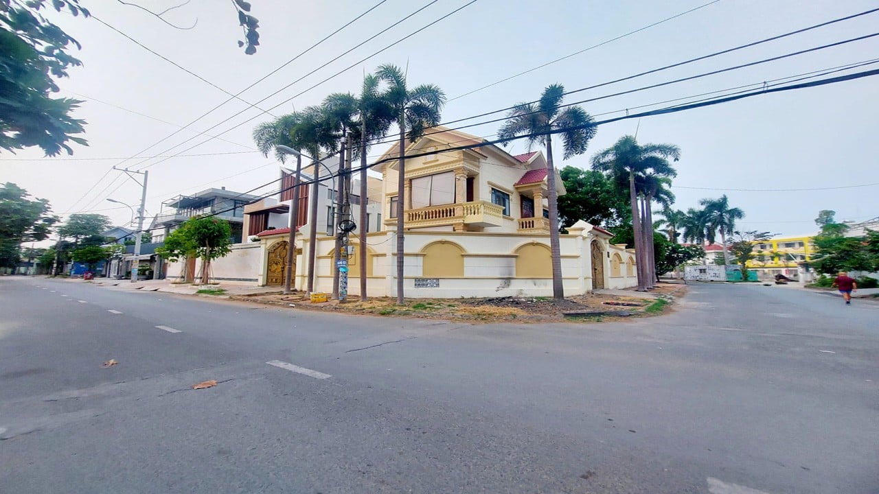 Bán biệt thự 2 mặt tiền đường Thanh Xuân phường Thạnh Xuân quận 12 diện tích 288m2 giá 22,9 tỷ