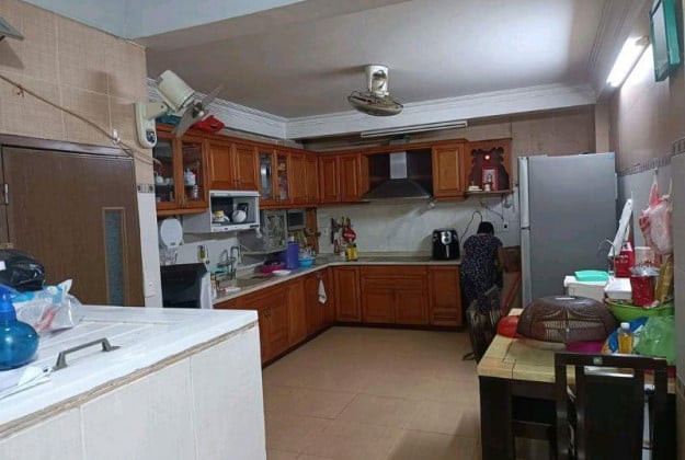 Nhà hẻm xe hơi, 65m2, 3 tầng, 5.2 tỷ, đường Lò Lu, cạnh Vinhomes Nguyễn Xiển