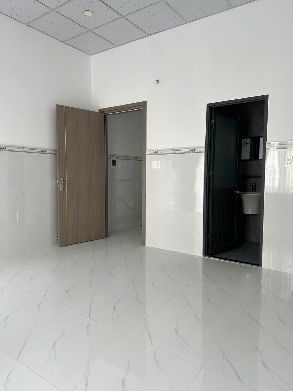 Bán nhà riêng 4m x 14m đường Huỳnh Tấn Phát thị trấn Nhà Bè tiện ích đầy đủ