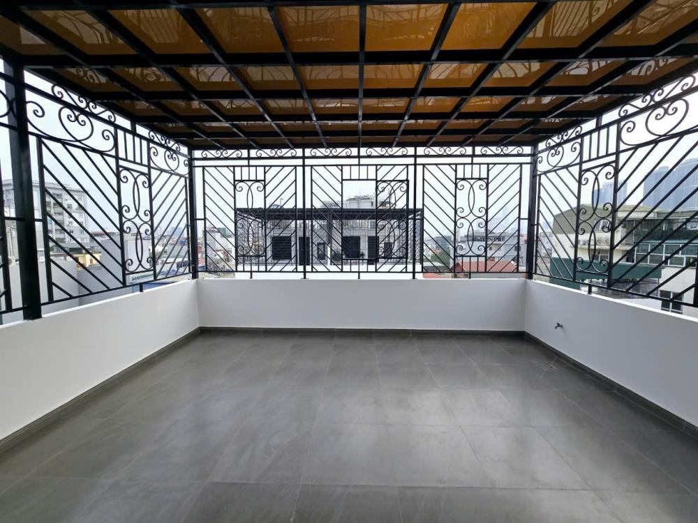 Bán nhà phố Phúc Tân, quận Hoàn Kiếm, ô tô vào nhà, kinh doanh tốt, 60m2