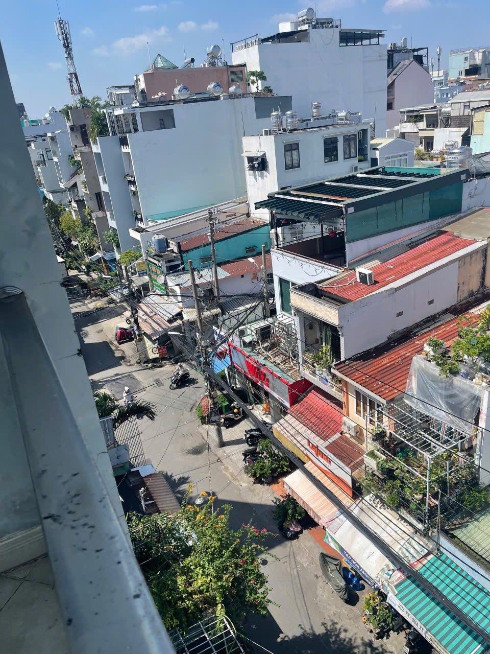 Bán nhà phố Nguyễn Văn Cừ, gara ô tô, thang máy, 86m², 6 tầng, giá chỉ 17.5 tỷ