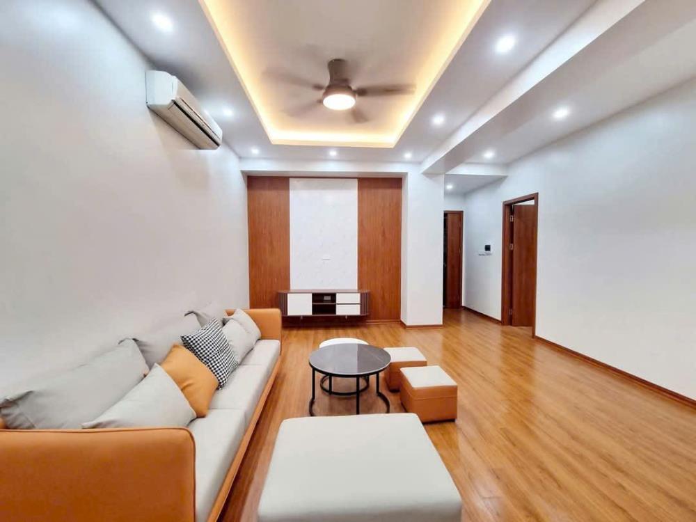 Bán gấp studio 36m2 Vinhomes West Point - Sẵn sổ giao dịch - giá bán 2,8 tỷ