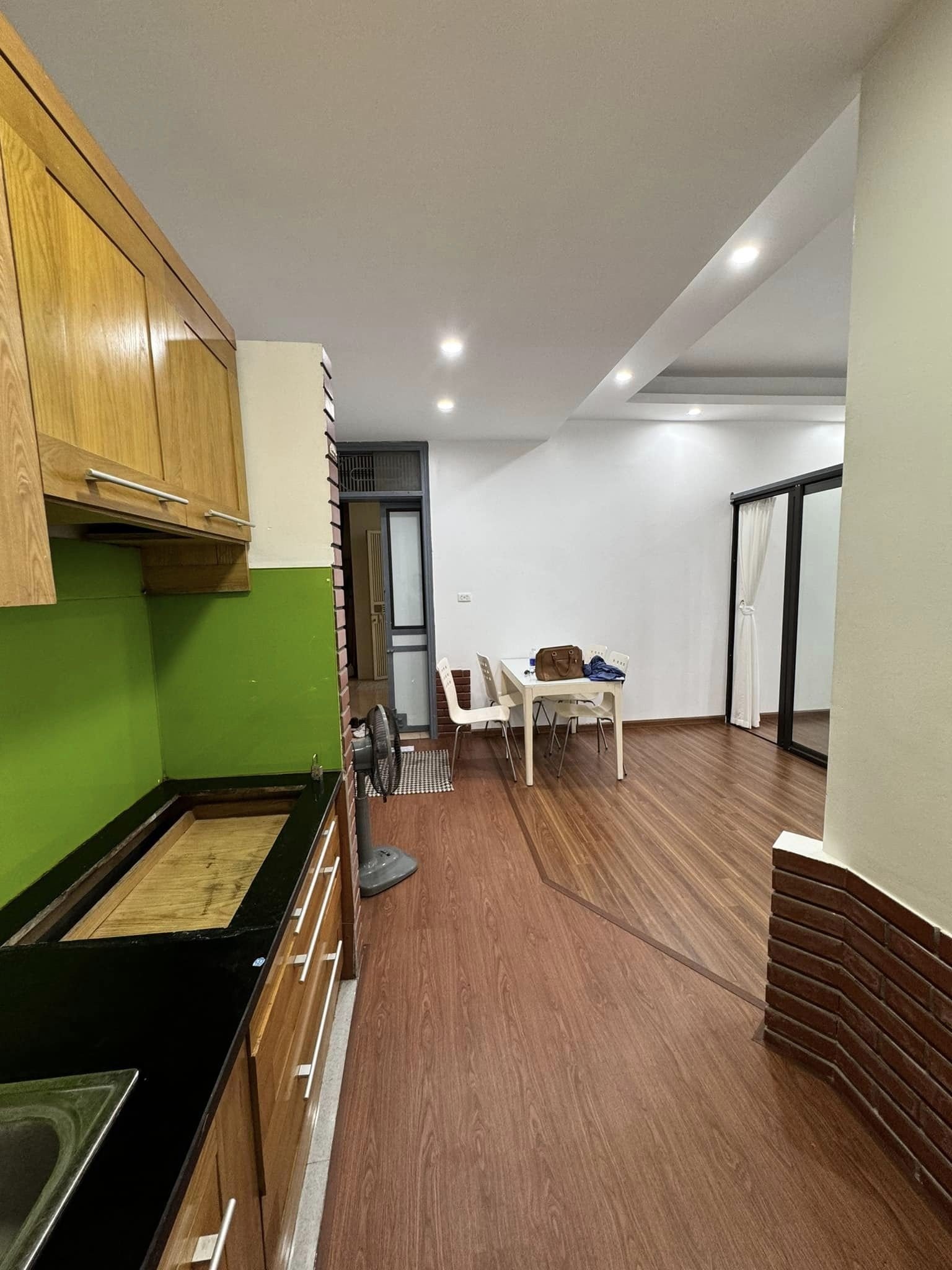 Căn góc tầng đẹp 88m2 full NT view công viên nước Hồ Tây cần bán, giá tốt