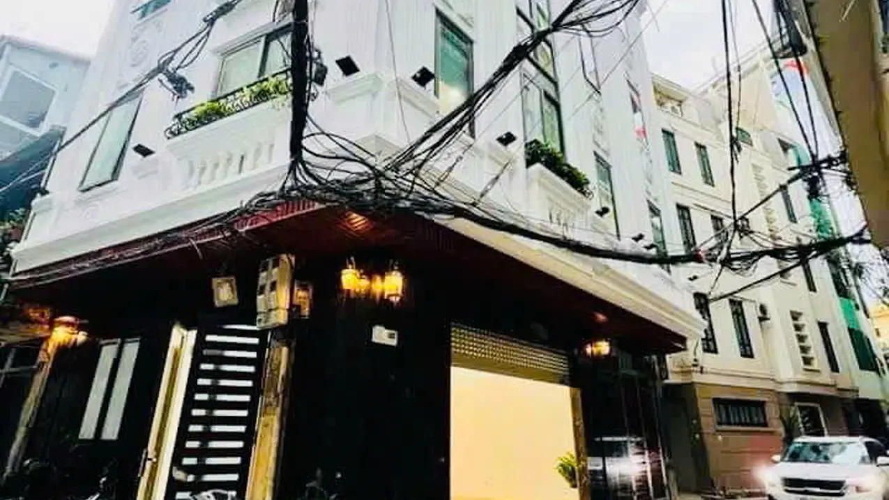 Bán nhà riêng 46m2 Đường Láng Đống Đa thang máy ô tô vào nhà
