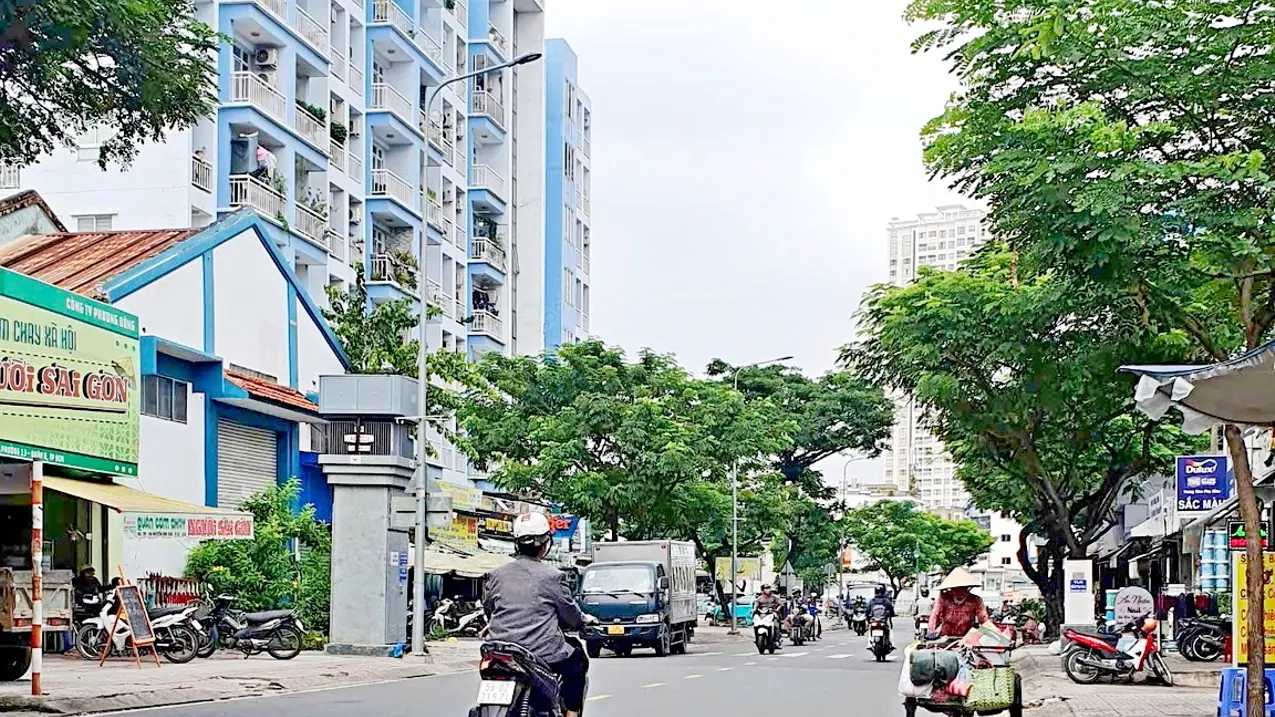 Bán nhà riêng 4.5x20 Bến Bình Đông, Quận 8, 15.7 tỷ