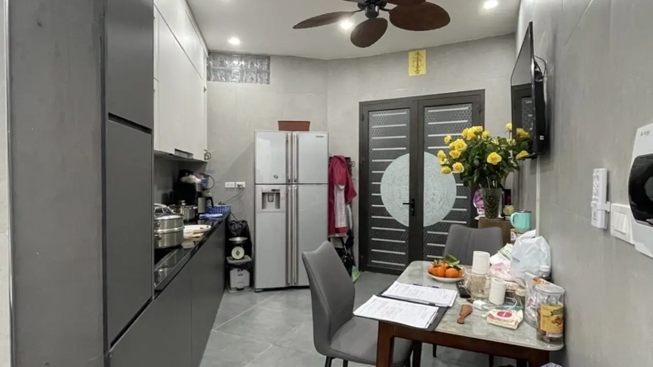 Bán nhà riêng 50m2 tại Khâm Thiên, Đống Đa, sổ đỏ vuông vức