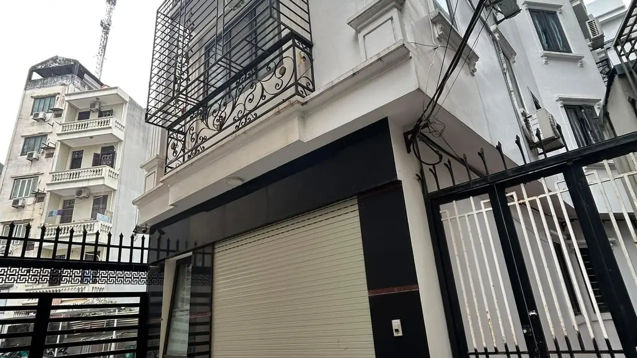 Bán nhà riêng diện tích 38m2 tại đường Hồ Tùng Mậu, Cầu Giấy, Hà Nội, tiện ích đầy đủ